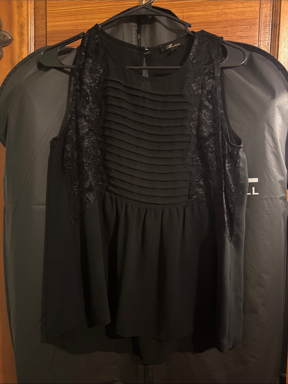 Monteau Black Sleeveless Lace Pintuck Blouse